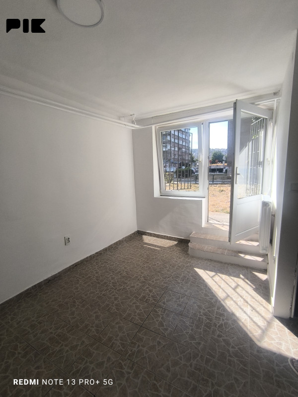 Poslovni prostori Sarajevo - Novi Grad 12m2