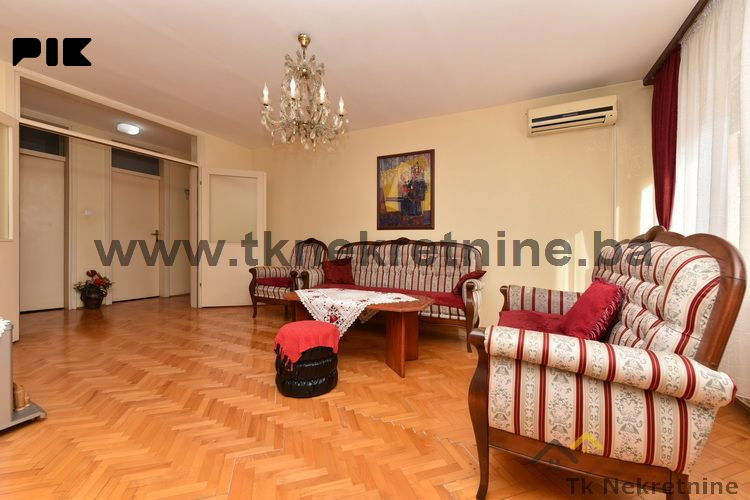 STROGI CENTAR GRADA! Odličan trosoban stan površine 76,30 m2 3