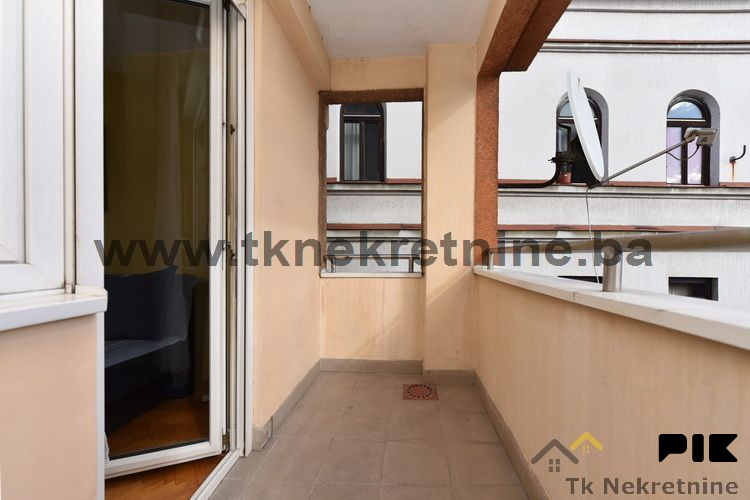 STROGI CENTAR GRADA! Odličan trosoban stan površine 76,30 m2 20