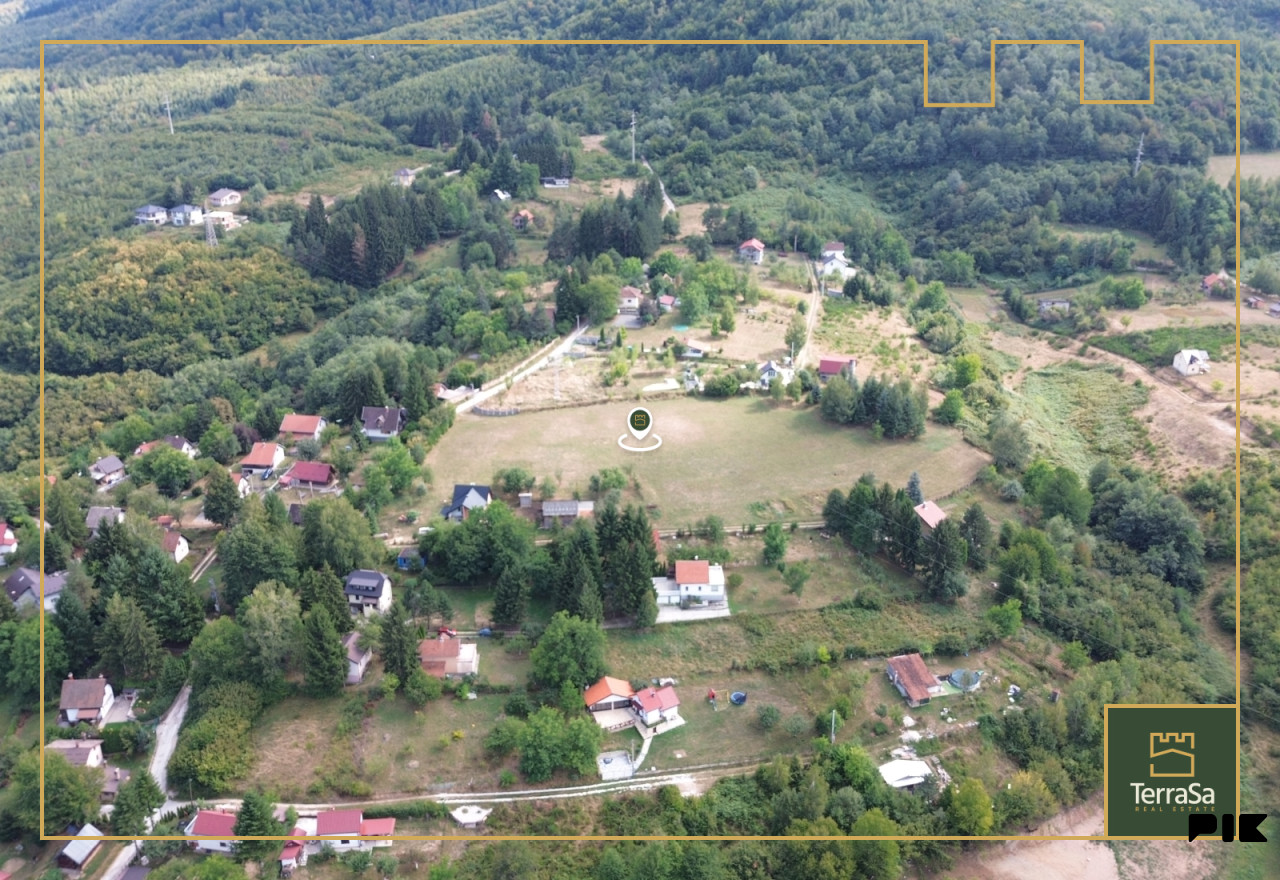 Grahđevinsko zemljišta  5873 m2/ Kazina Bara/ Pazarić/ Hadžići 2