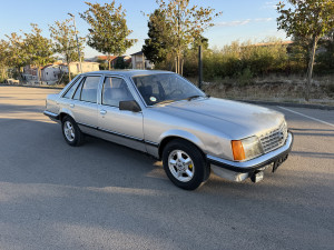Opel Senator A 3.0