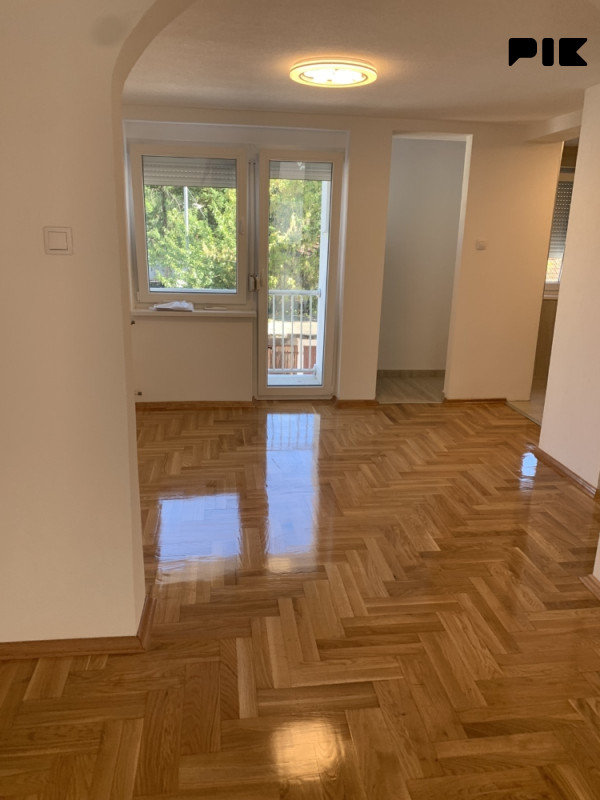 NAJAM: KANCELARIJSKI PROSTOR IZA BOSKE, 78m2 6