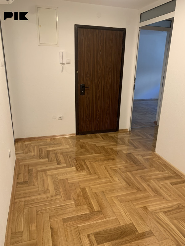 NAJAM: KANCELARIJSKI PROSTOR IZA BOSKE, 78m2 5
