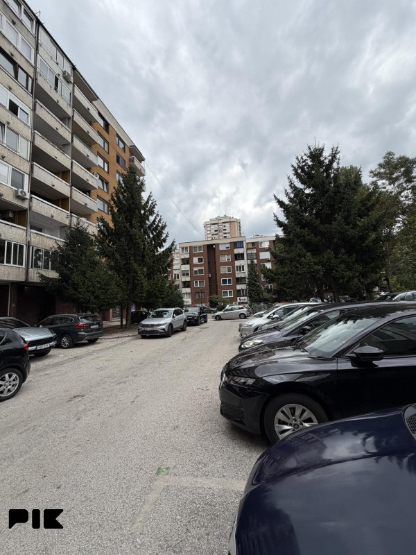 AD COMPANY izdaje: poslovni prostor Sarajevo - Hrasno