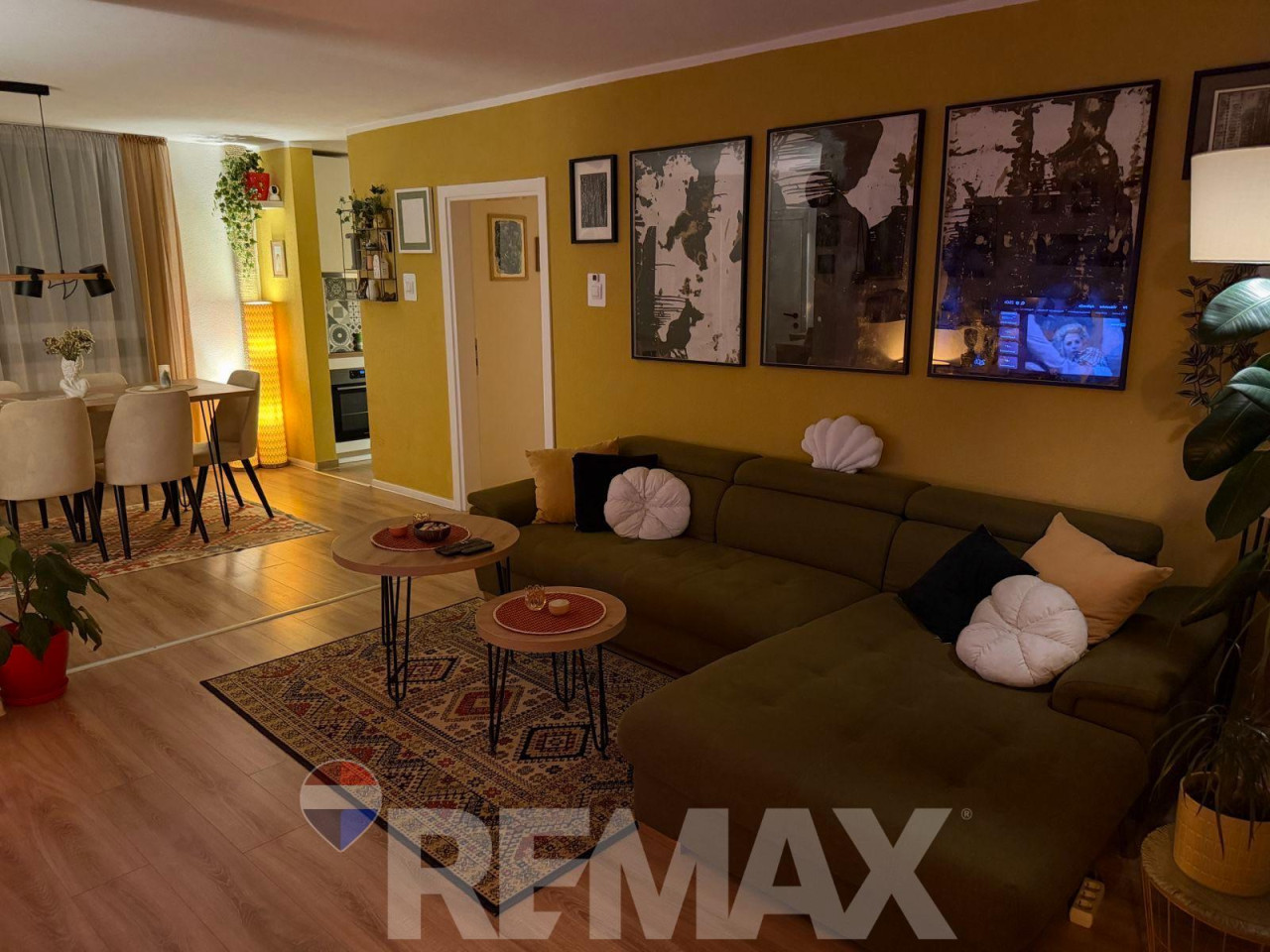 Trosoban stan | 76 m2 | Centar | Renoviran | Namješten
