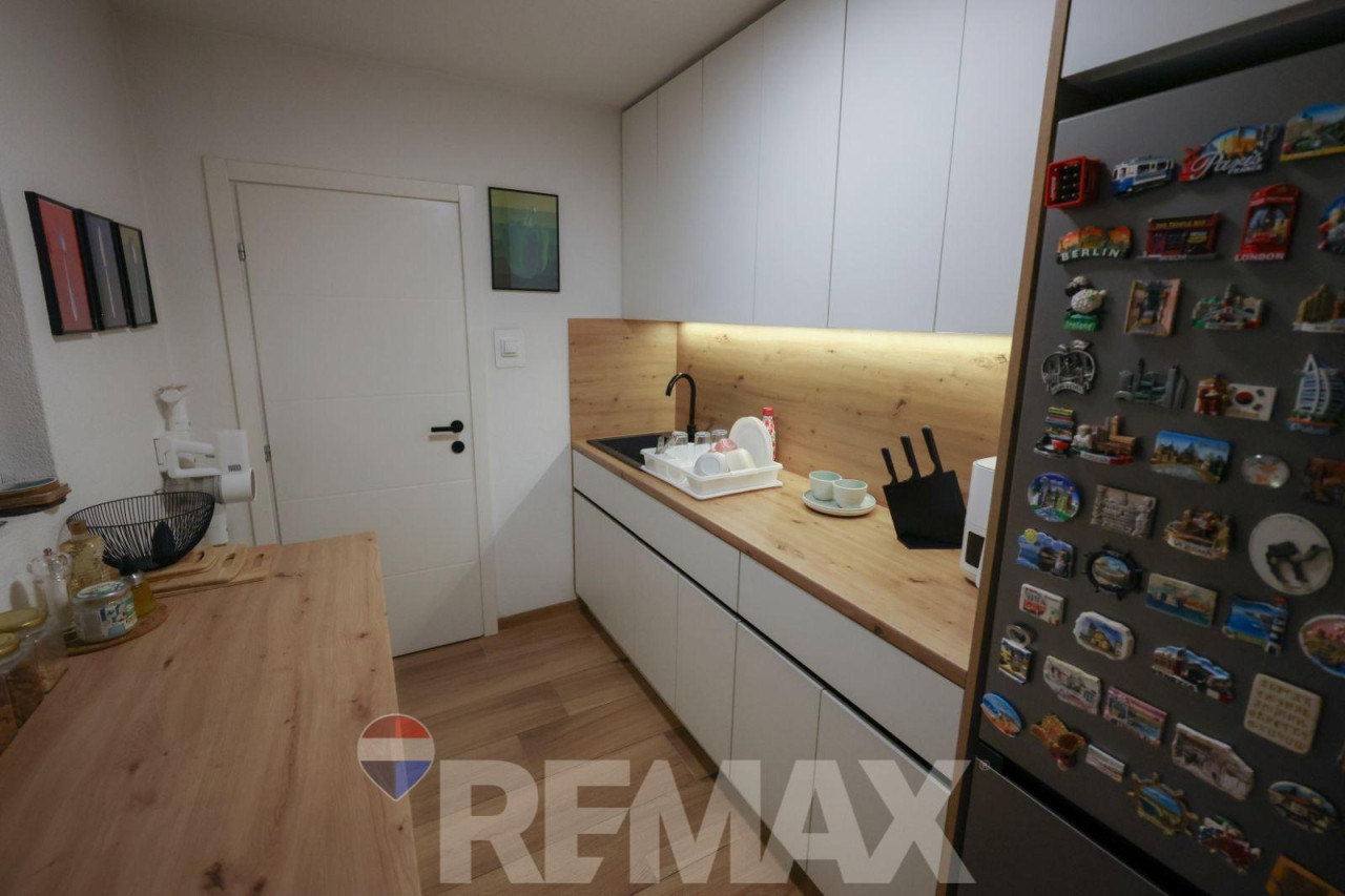 Trosoban stan | 76 m2 | Centar | Renoviran | Namješten 6
