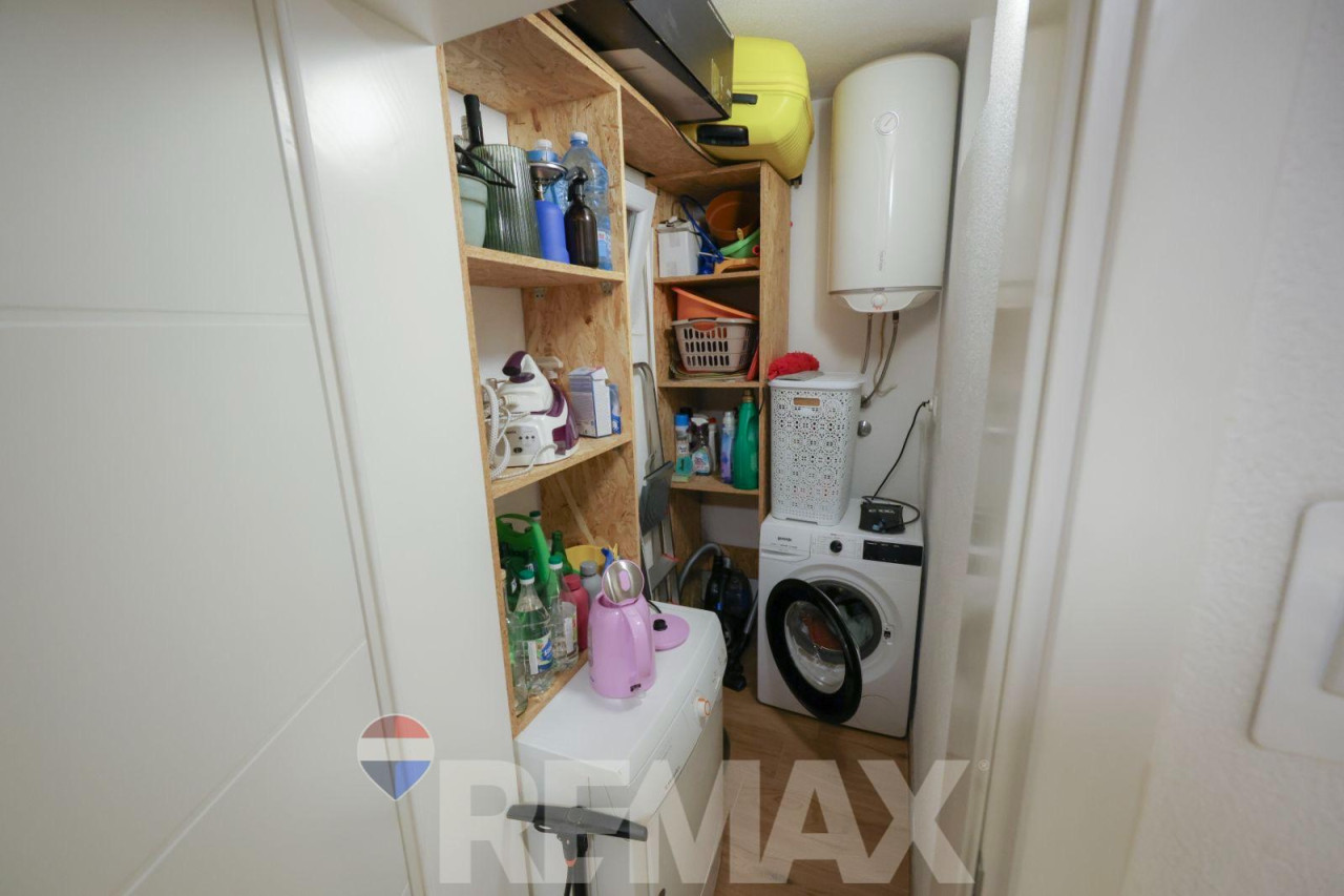 Trosoban stan | 76 m2 | Centar | Renoviran | Namješten 17