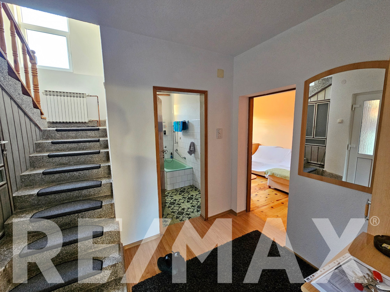 Renovirana kuća 140m2 u centru | Brod 20