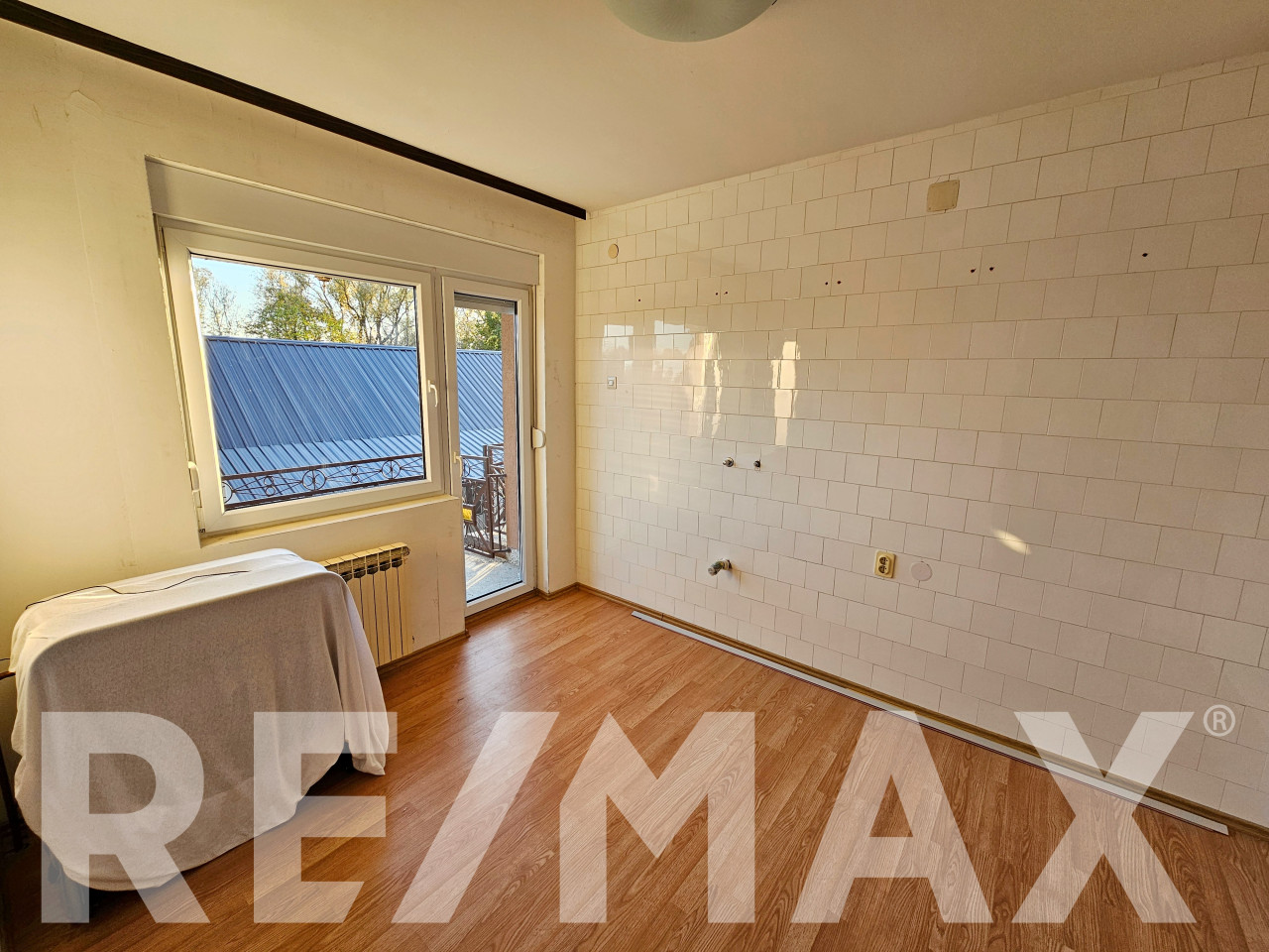 Renovirana kuća 140m2 u centru | Brod 27