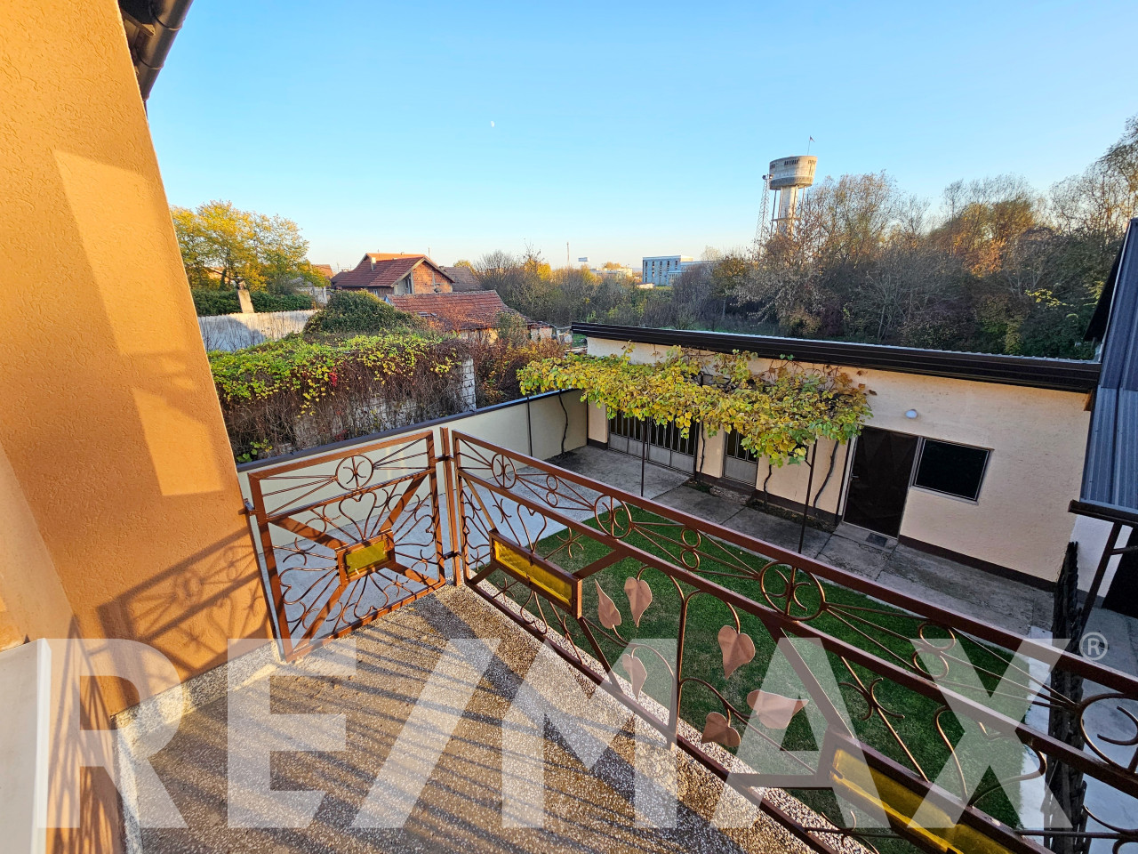 Renovirana kuća 140m2 u centru | Brod 29