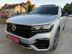 Volkswagen Touareg 3.0TDI R-LINE 10/2020God.Uvoz