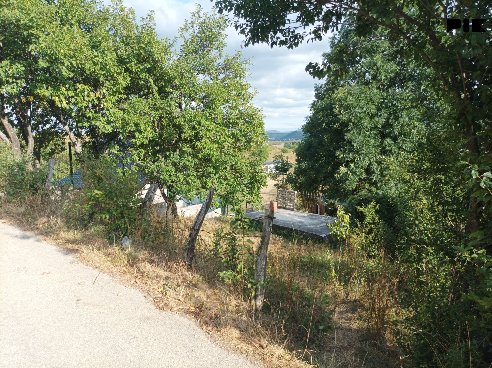 Zemljište Trnovo 2