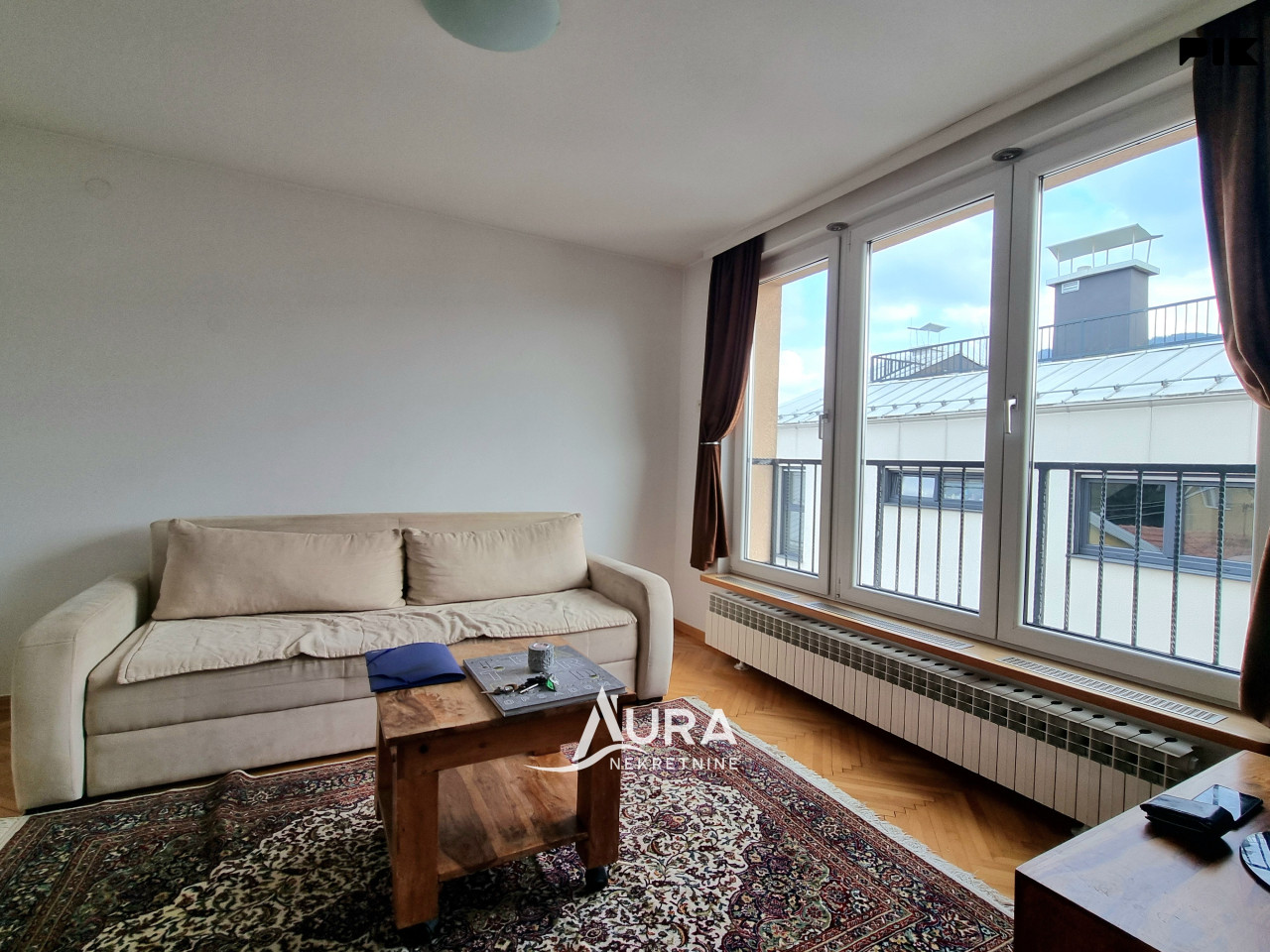 AURA/ Namješten stan / Mejtaš, Centar 3