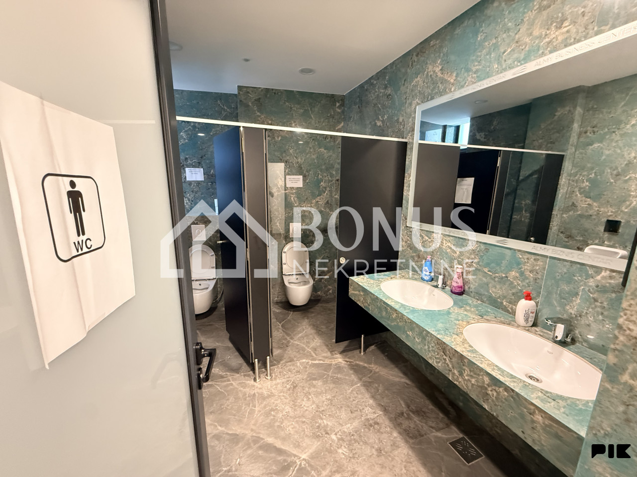 NOVO - Poslovni prostor 29,42 m2 - ABC kompleks - TOP 5