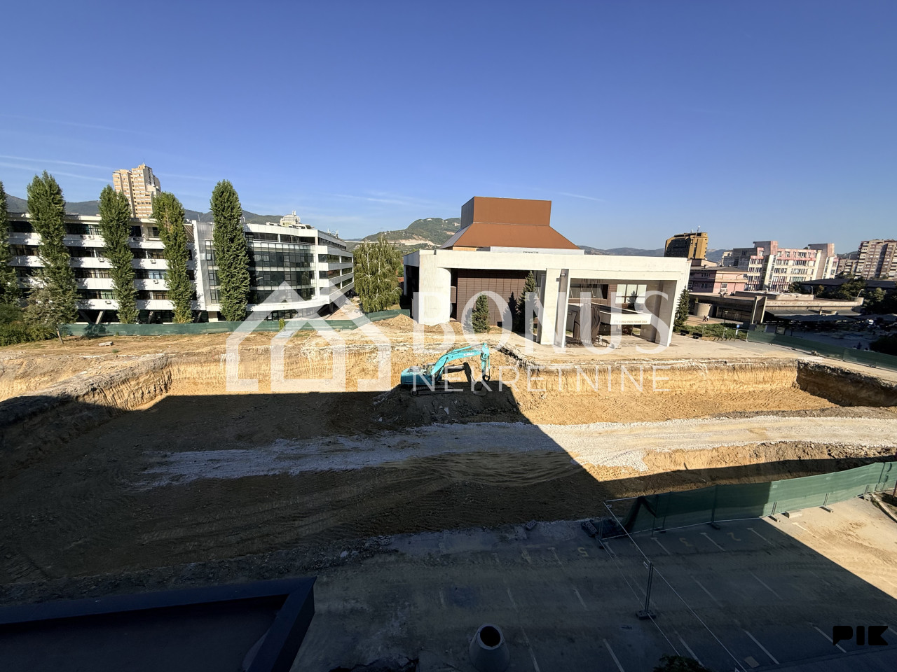 NOVO - Poslovni prostor 29,42 m2 - ABC kompleks - TOP 12