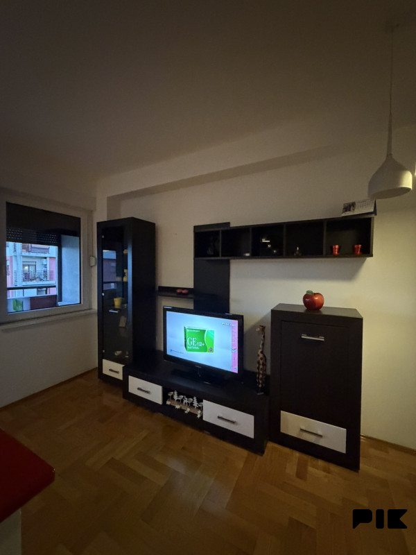 Garsonjera 35m2 - naselje Rosulje 3