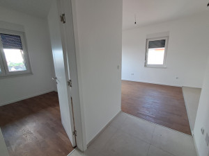 Trosoban stan Lazarevo Banja Luka 56m2 photo 3