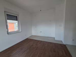 Trosoban stan Lazarevo Banja Luka 56m2 photo 5