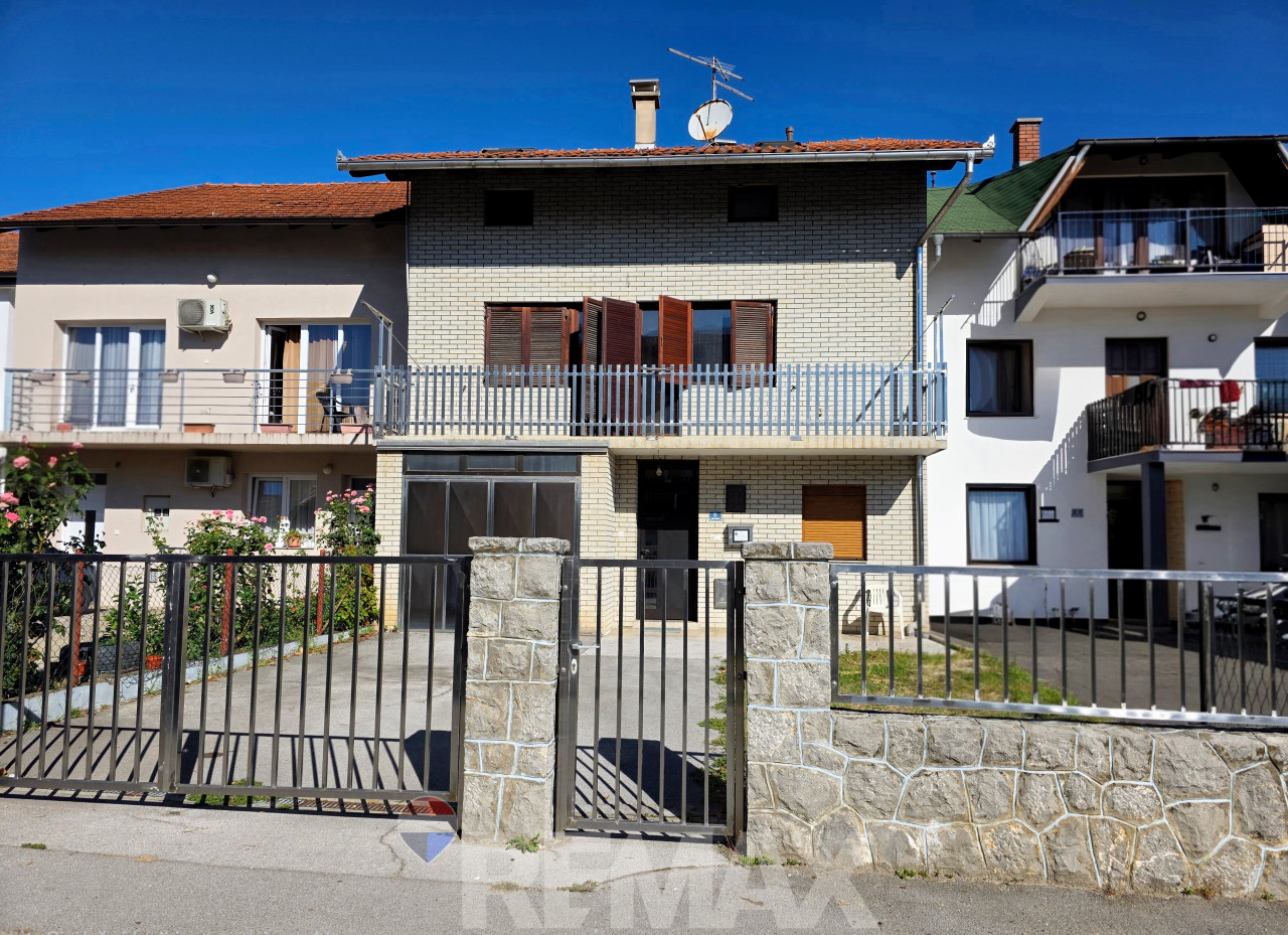 Porodična kuća 220m2 na Petrićevcu,pomoćni objekat,plac 283m2 photo 4