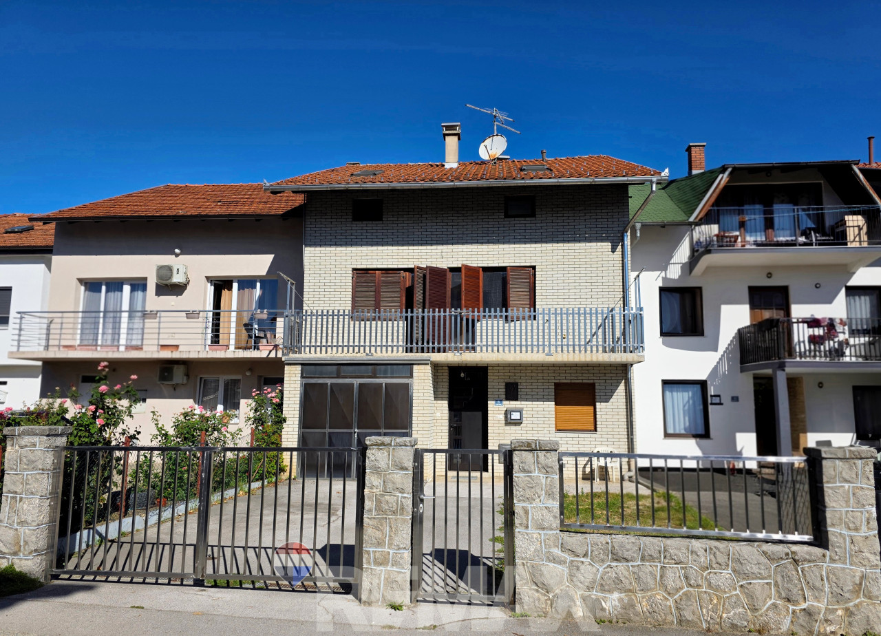 Porodična kuća 220m2 na Petrićevcu,pomoćni objekat,plac 283m2 photo 5
