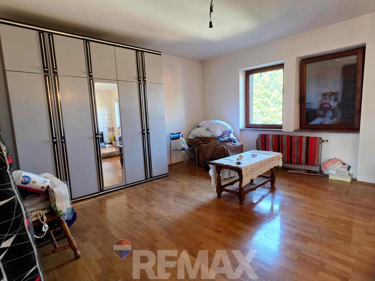 Porodična kuća 220m2 na Petrićevcu,pomoćni objekat,plac 283m2 9