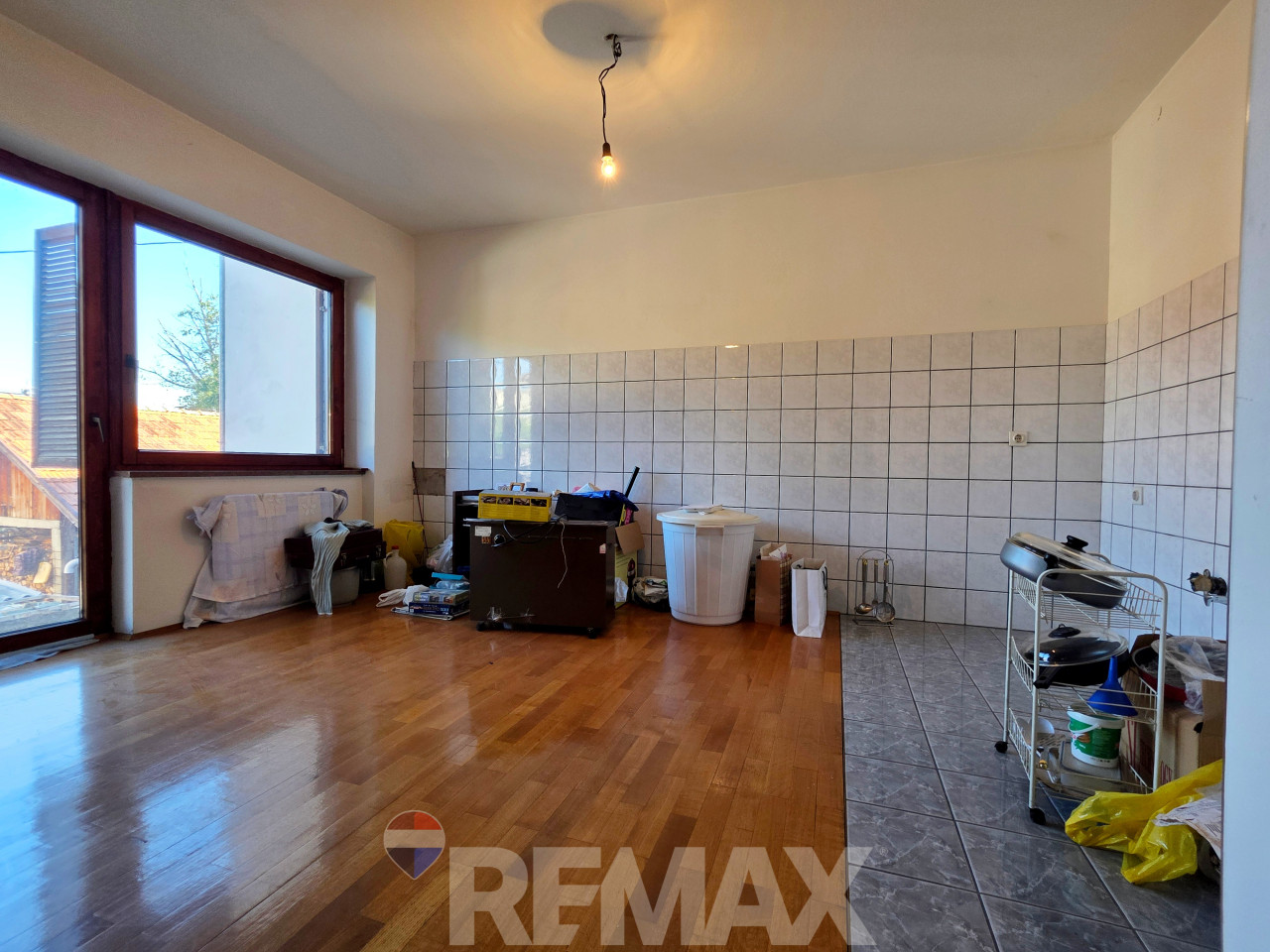 Porodična kuća 220m2 na Petrićevcu,pomoćni objekat,plac 283m2 10
