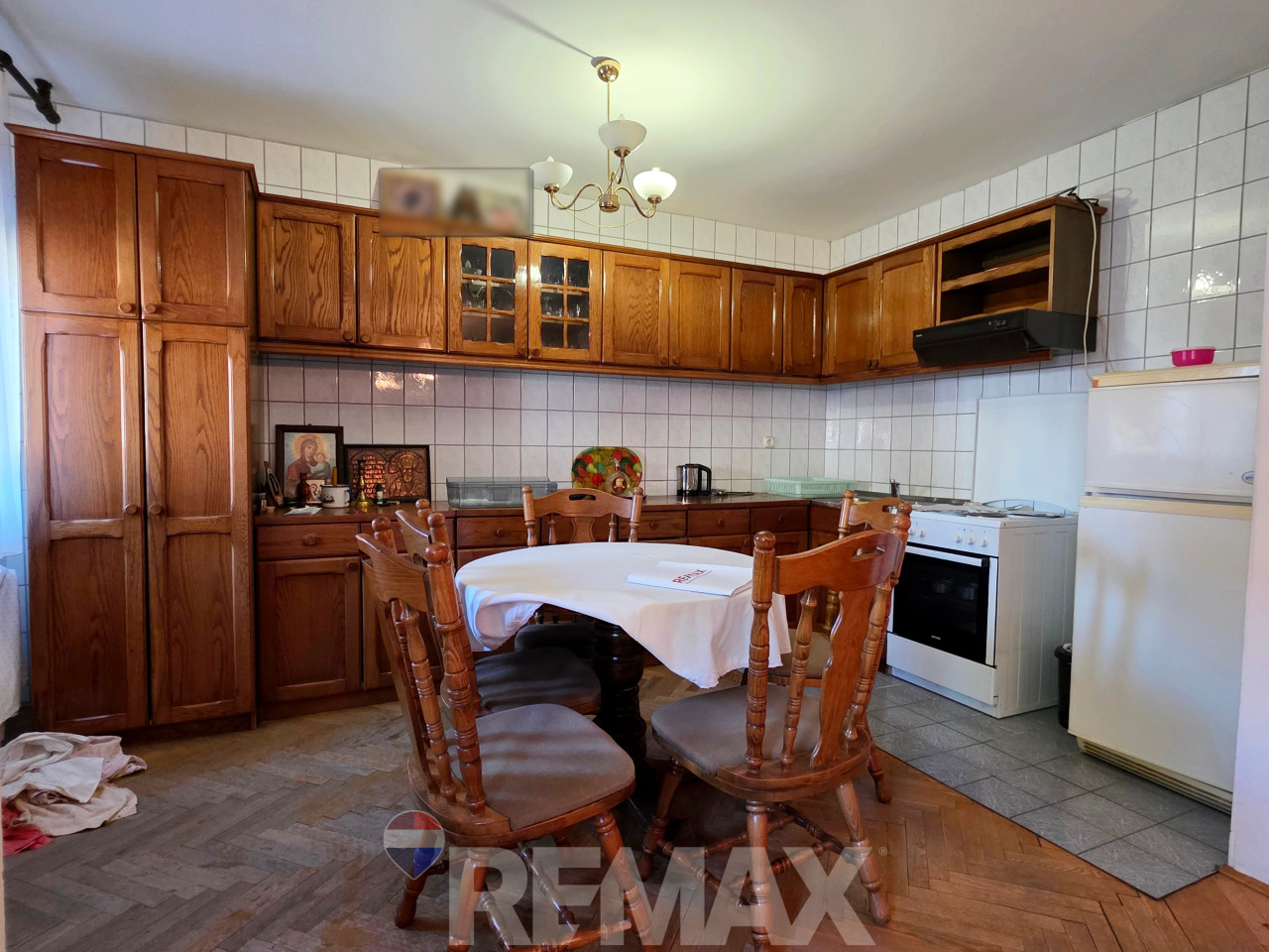 Porodična kuća 220m2 na Petrićevcu,pomoćni objekat,plac 283m2 16