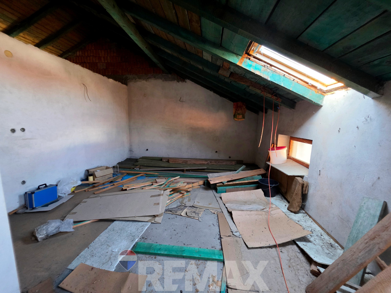 Porodična kuća 220m2 na Petrićevcu,pomoćni objekat,plac 283m2 22