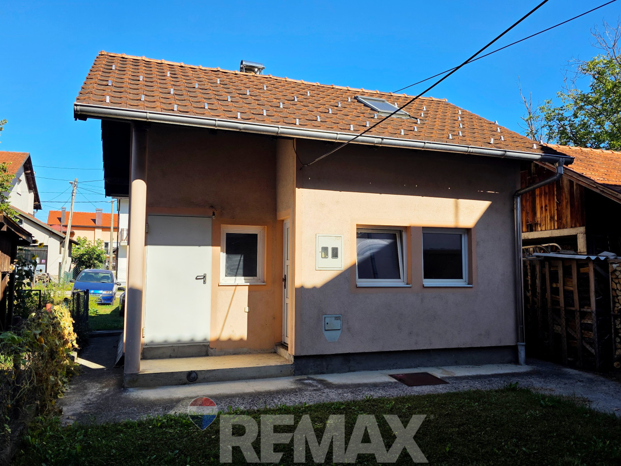 Porodična kuća 220m2 na Petrićevcu,pomoćni objekat,plac 283m2 23