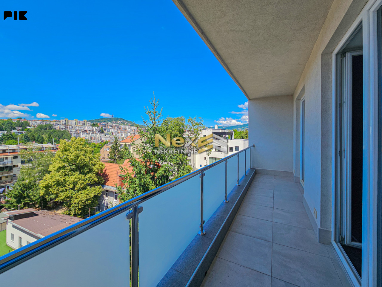 Moderno adaptiran dvoiposoban stan Josipa Vancaša/Centar 71 m2 10