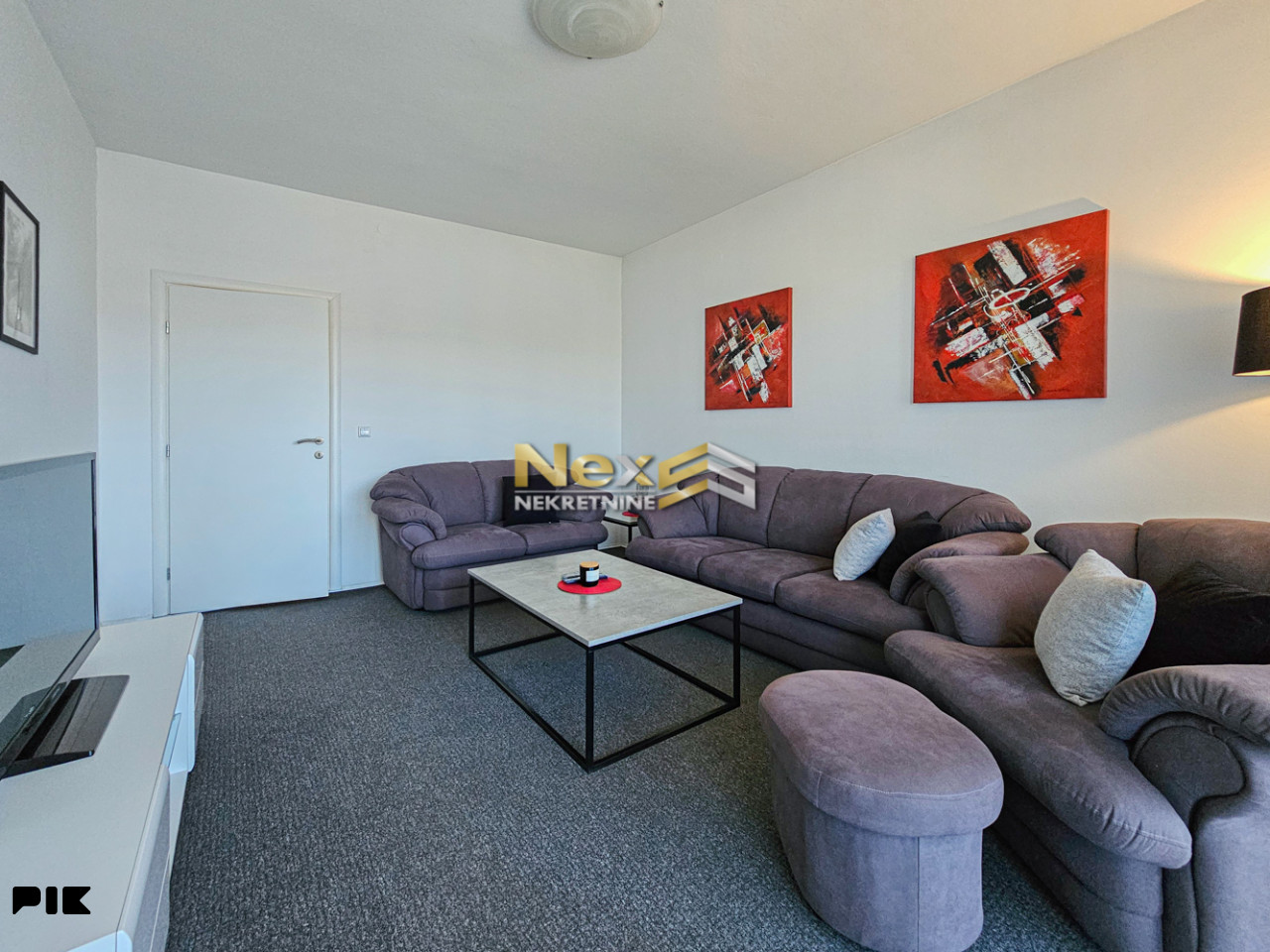 Moderno adaptiran dvoiposoban stan Josipa Vancaša/Centar 71 m2 11