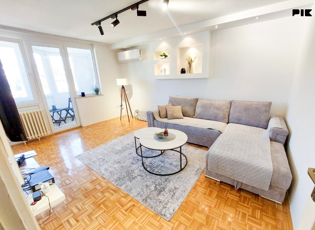 Dvosoban Renoviran stan 58m2 Pofalići 6