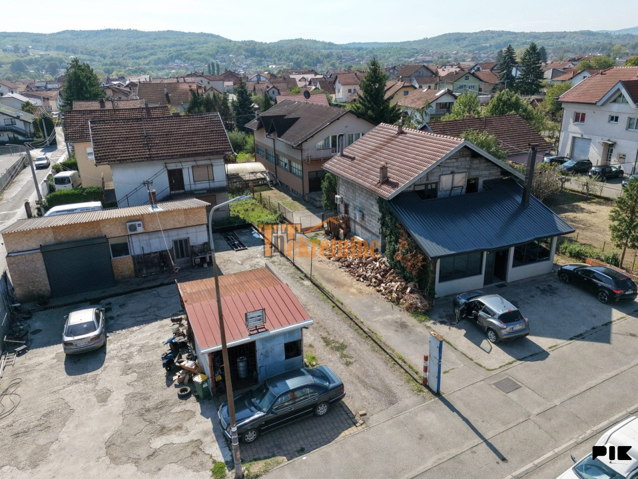 Poslovni objekat (hala) 165 m2 - Trn 9