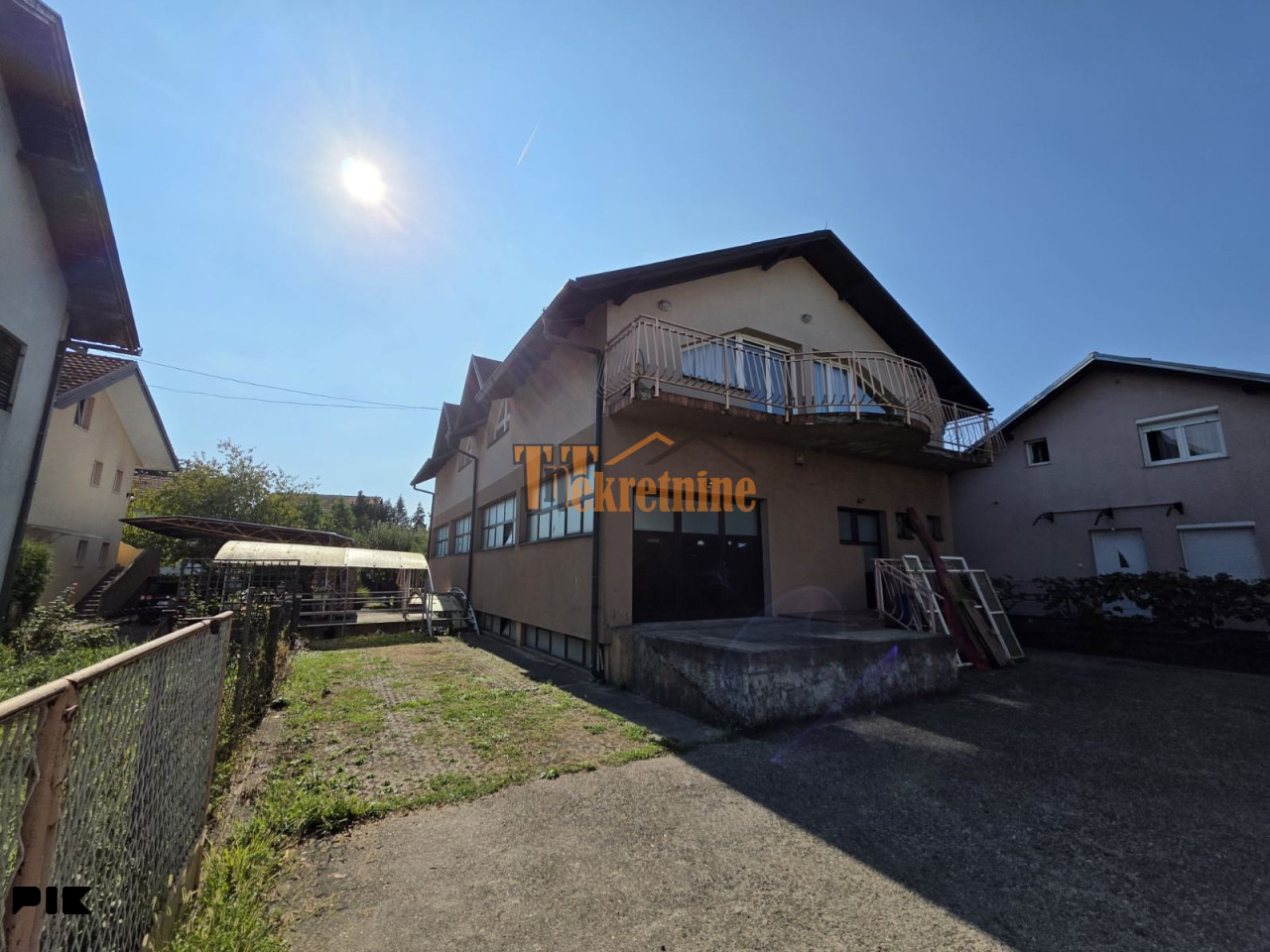 Poslovni objekat (hala) 165 m2 - Trn 2