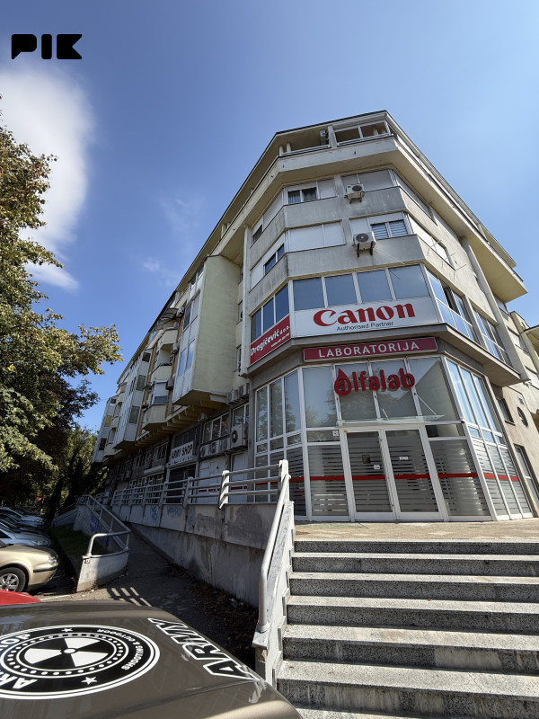Stan sa ogromnim potencijalom 50 m2 kod Parka M.STOJANOVIĆ