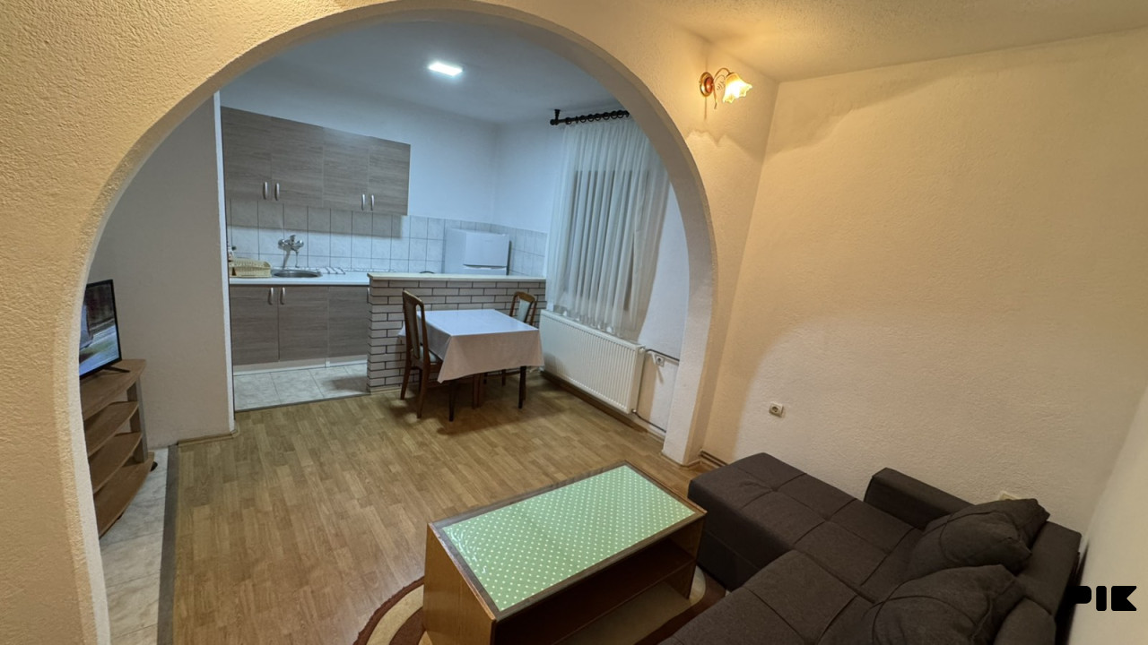Iznajmljujem stan 40 m2, Režije uračunate