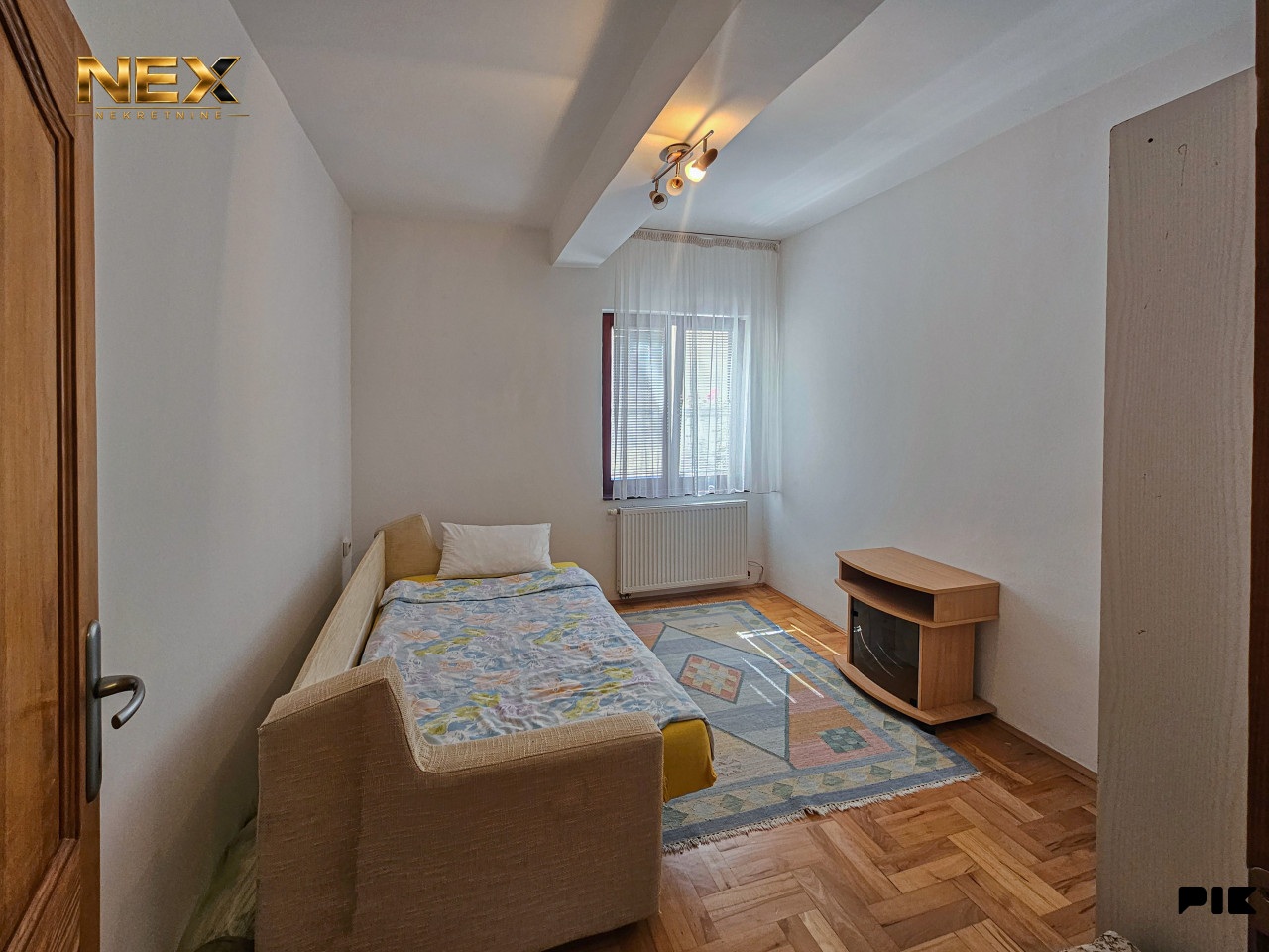 Namješten stan u kući Trebevićka/Novo Sarajevo 75 m2 15
