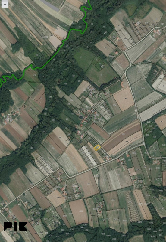 Zemljište Bijeljina, selo Kovačići. 656 m2. Može zamjena za auto! 4