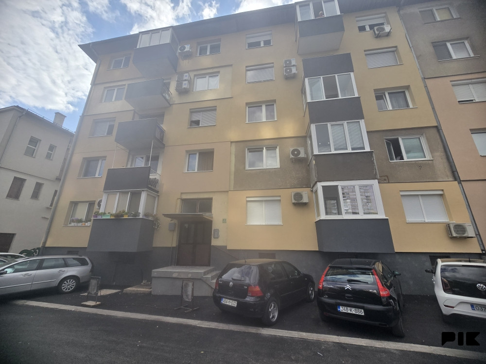 Prodaja Namjesten dvosoban stan 56 m2 Novo Sarajevo 2