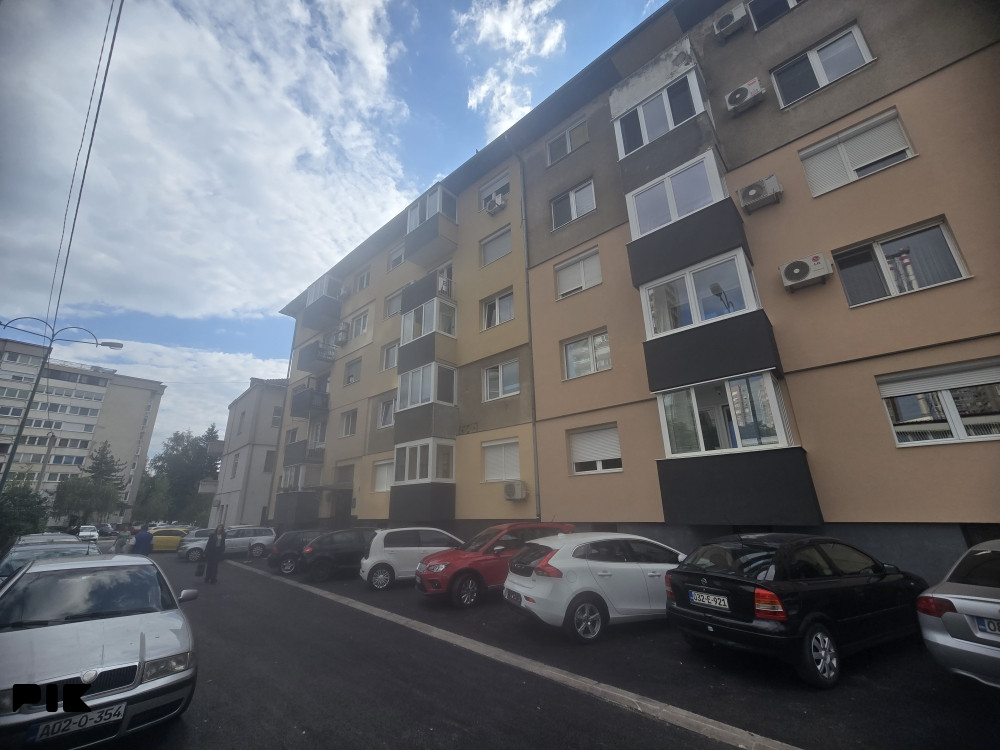 Prodaja Namjesten dvosoban stan 56 m2 Novo Sarajevo 3