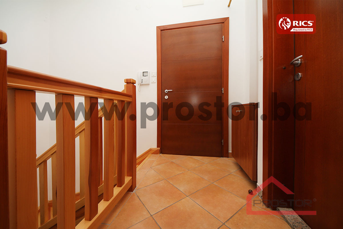PROSTOR prodaje:Trosoban apartman, 82m2 13