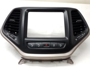 75542A01 P68143781AB RESETKA VENTILACIJE  JEEP CHEROKE