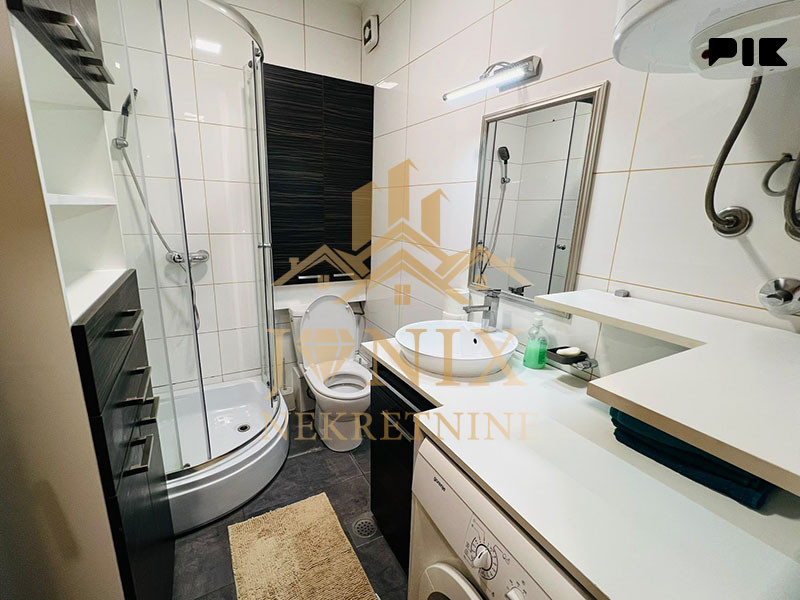 NAJAM trosoban stan i garažno mjesto Banja Luka 55 m2 8