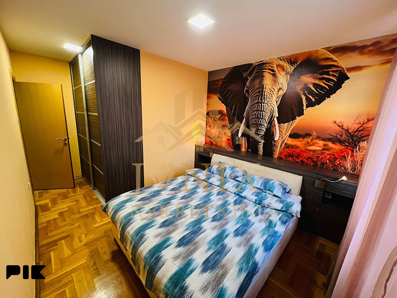 NAJAM trosoban stan i garažno mjesto Banja Luka 55 m2 11