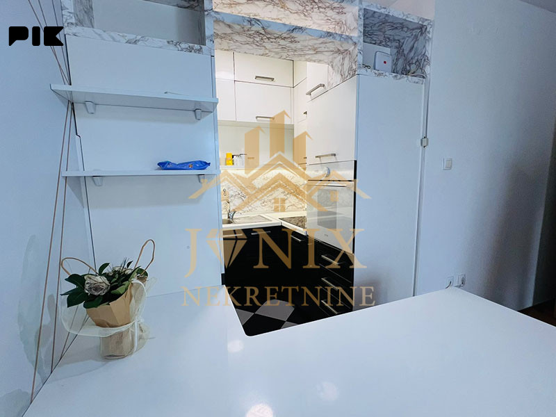 NAJAM trosoban stan i garažno mjesto Banja Luka 55 m2 16