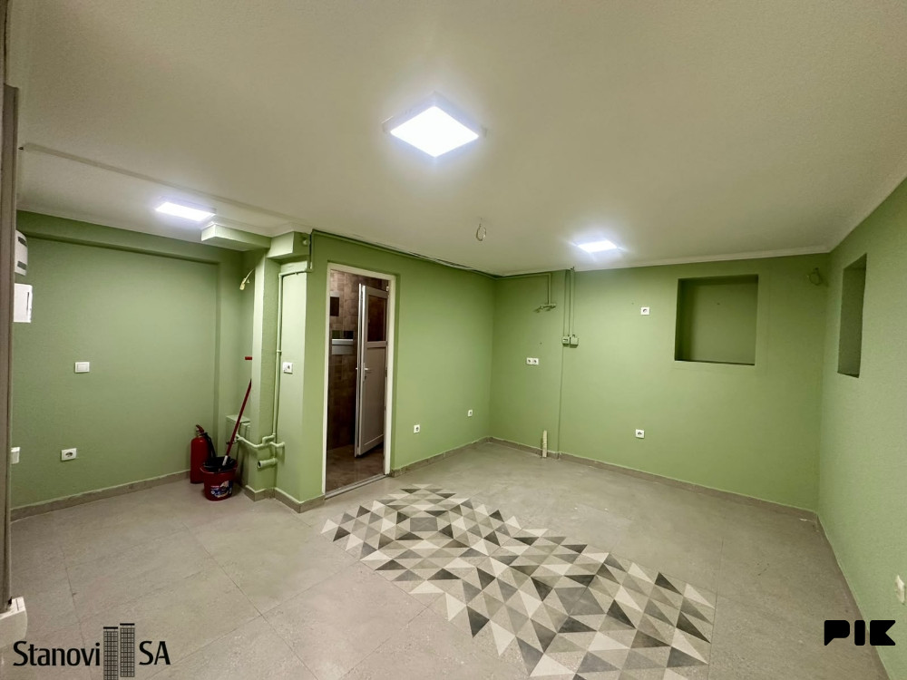 Poslovni prostor 50m2- Sarajevo 3