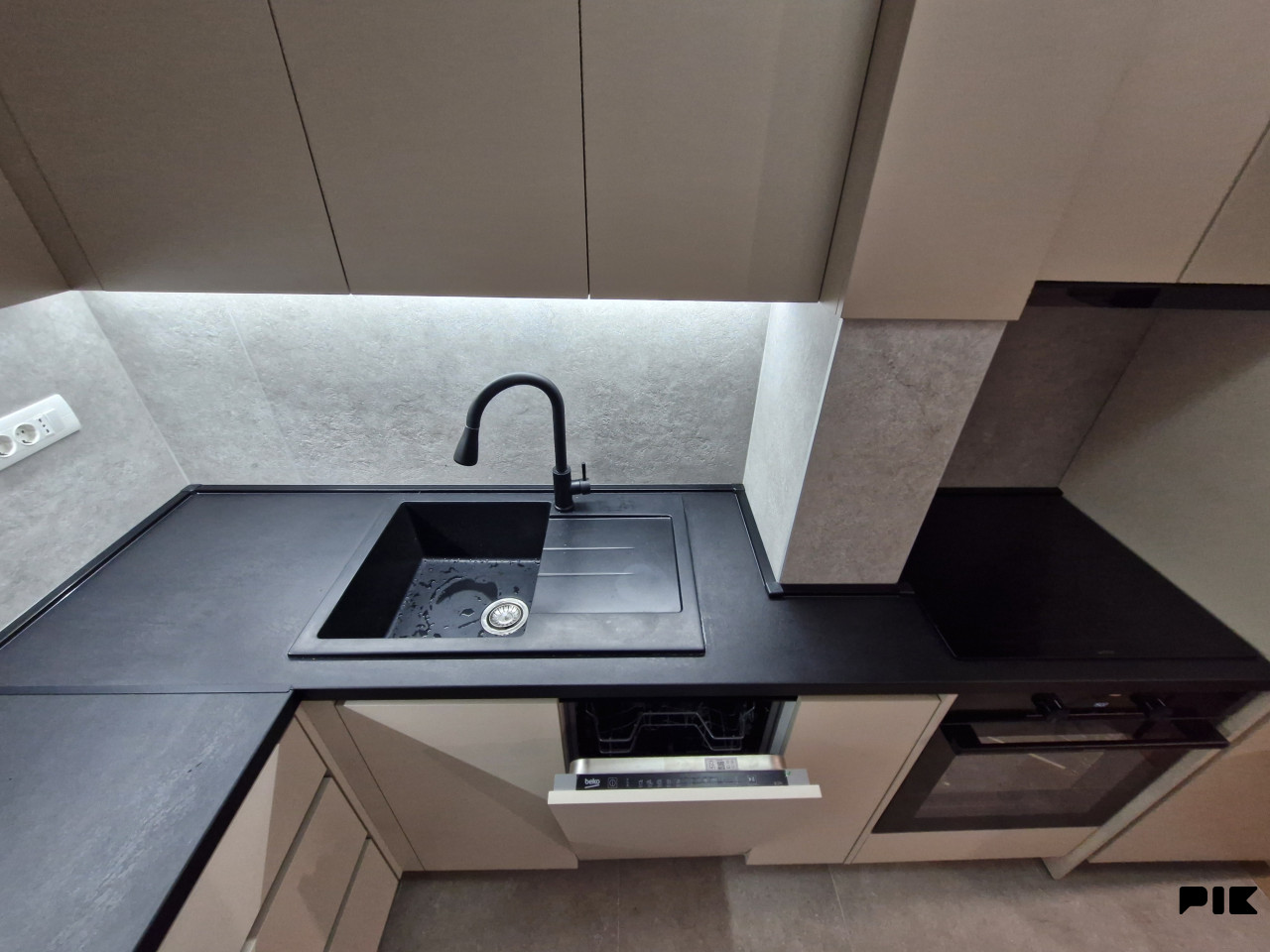 Trosoban stan Banja Luka 62m2 sa 2 parking mjesta 3