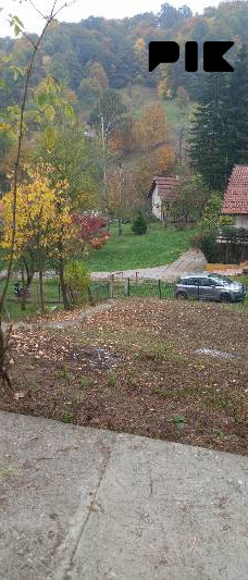 Zemljišta Tuzla 890m2 2