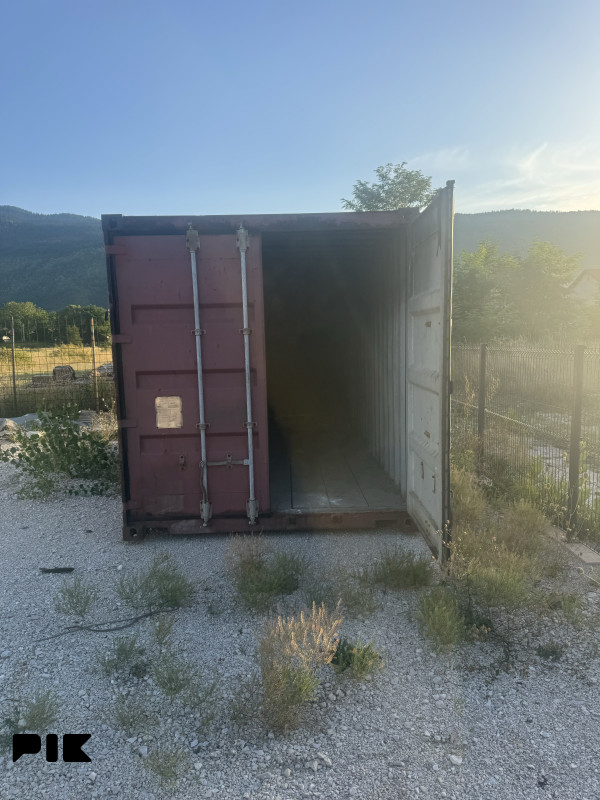 TERETNI KONTEJNER VISE KOMADA SA PREVZOM 7