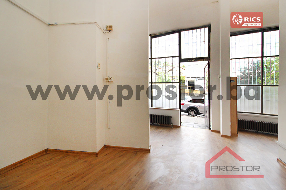 PROSTOR izdaje: Poslovni prostor, 58m2, Breka 5